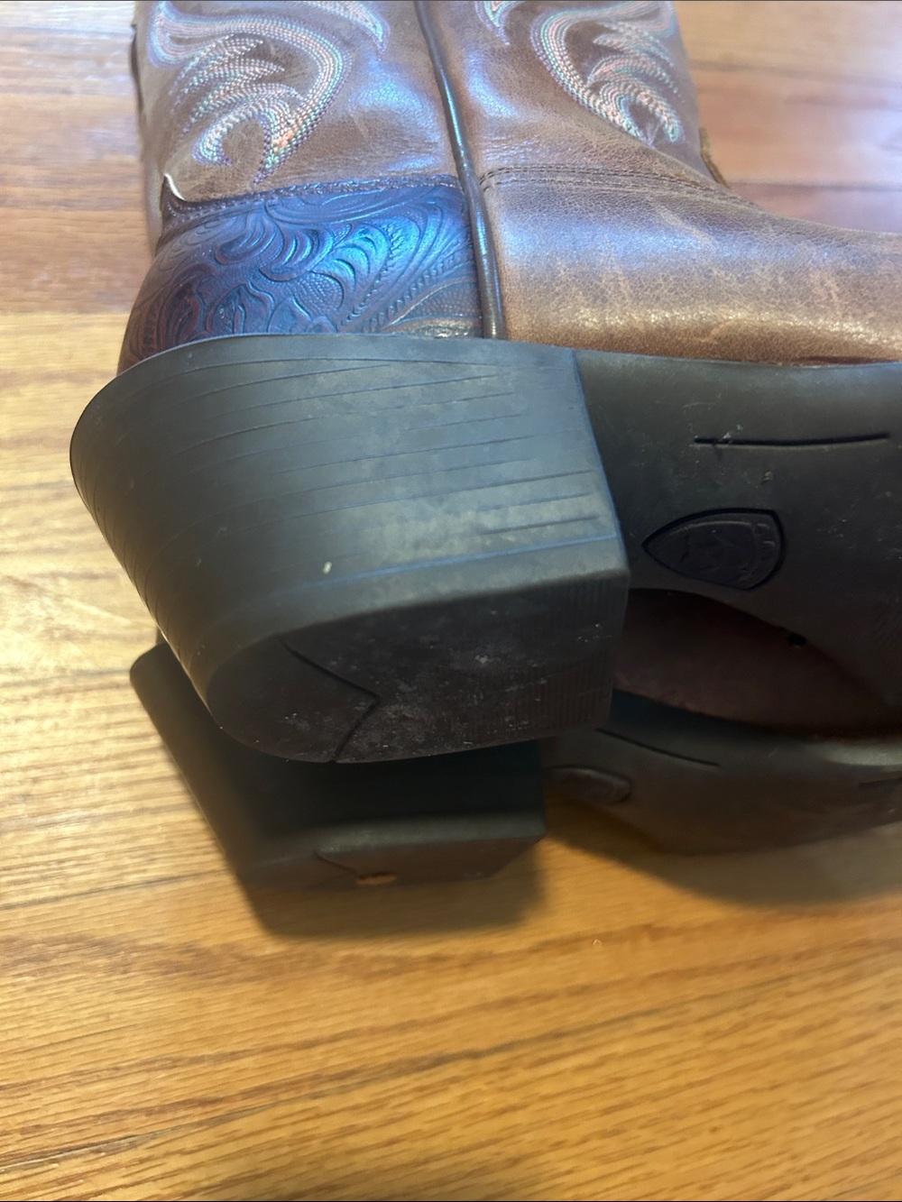 Ariat Women’s Western Cowboy Boots size 8 - Picture 5 of 9